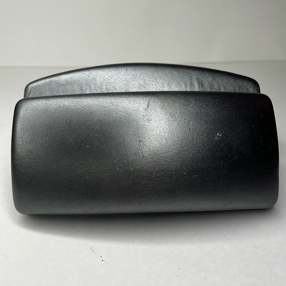 David Yurman Pewter Leather Sunglasses Case - Picture 9 of 10